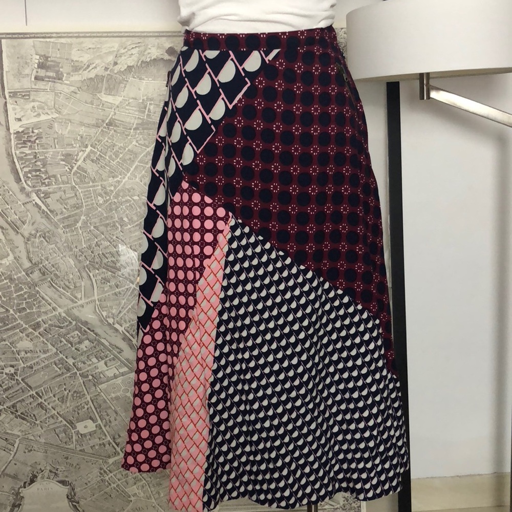 EUC HD in Paris Maxi Skirt Size 6